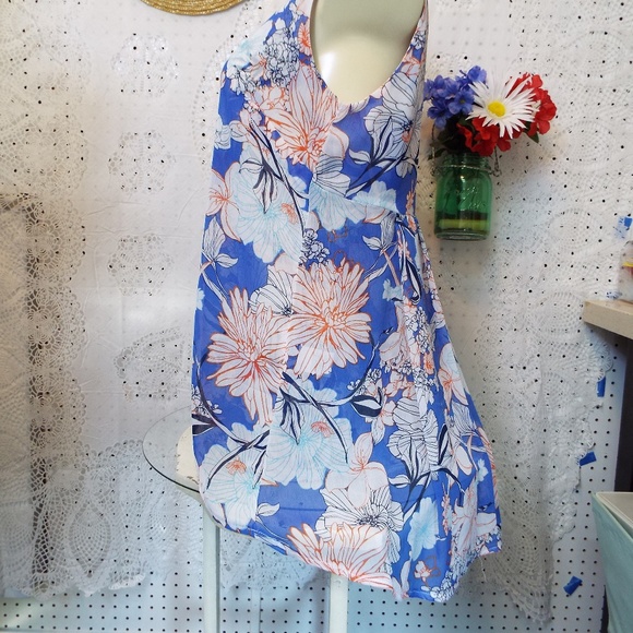 Valerie Stevens High-Low Woman’s Sleeveless Blouse Size Medium SALE❗️ - Picture 3 of 8